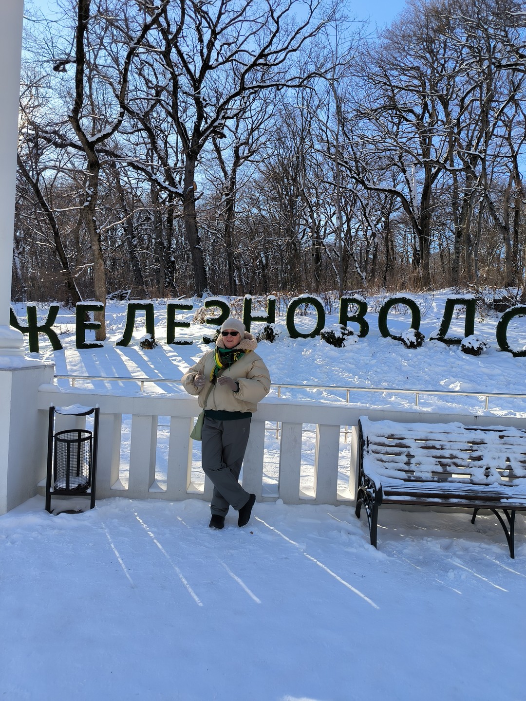 Очень профессионально, интересно проводит экскурсии. Маршрут не большой но очень насыщенный. Рекомендую!