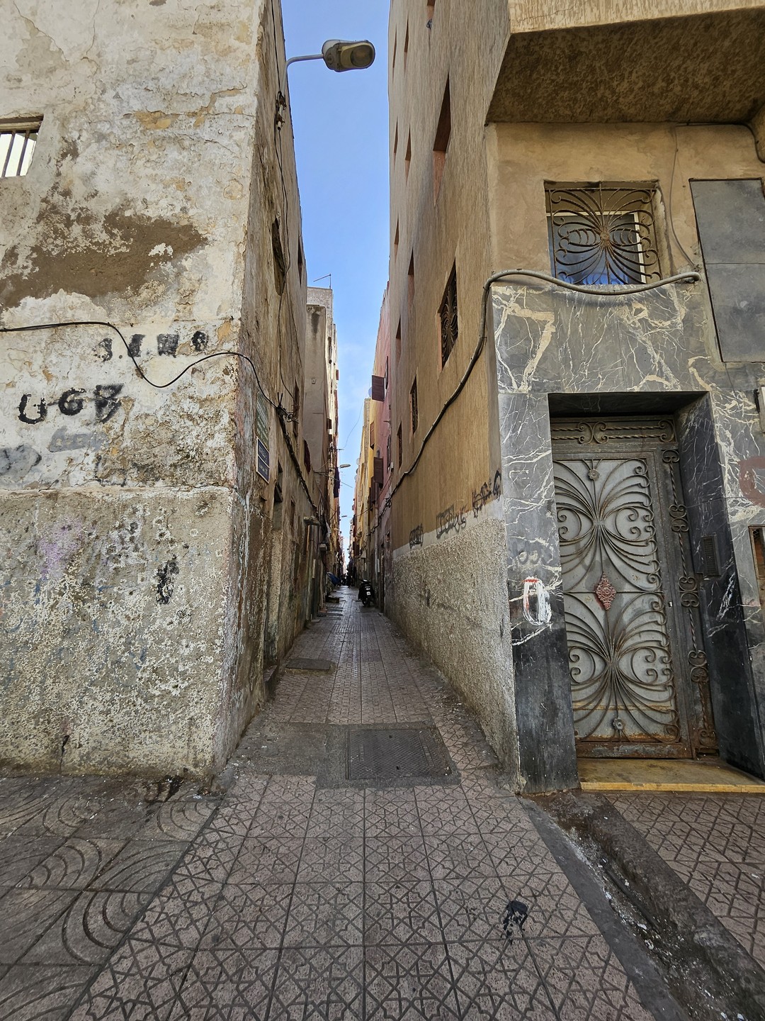 Алекс - отличный экскурсовод и интересный рассказчик. Экскурсия была в комфортном ритме. Узнали много интересных фактов