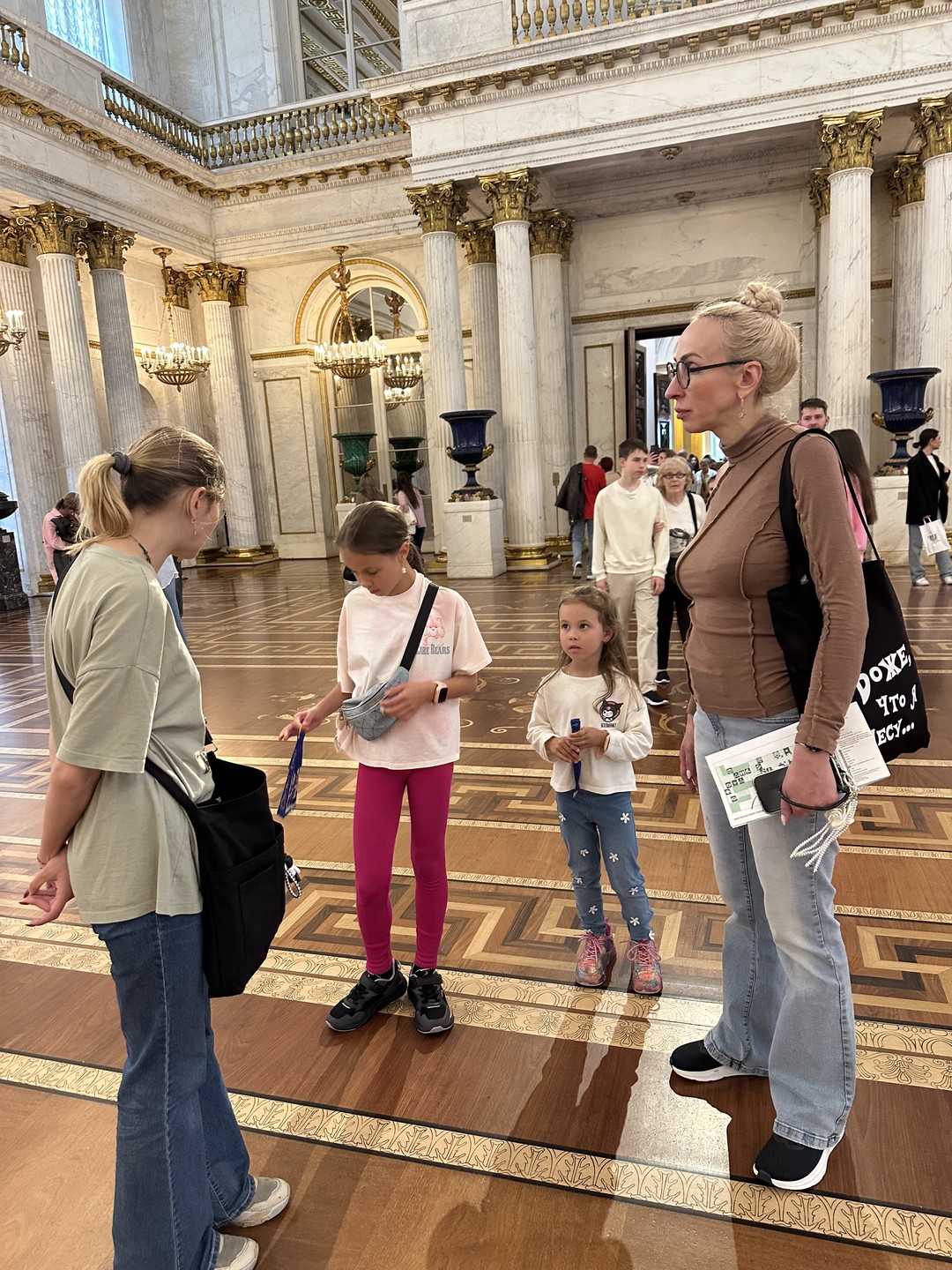 Маленькими шагами к большому искусству: Эрмитаж для детей 5-10 лет (Татьяна)