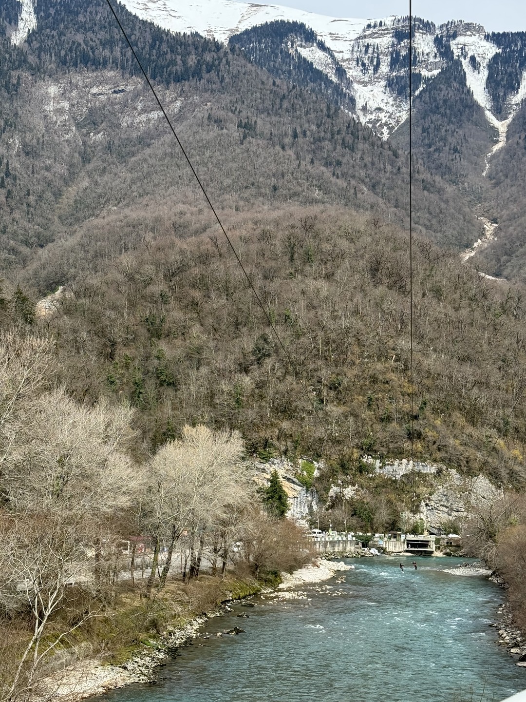 Были на экскурсии с Алхазом. Экскурсия очень понравилась - нас отвезли на комфортном автомобиле к красавице