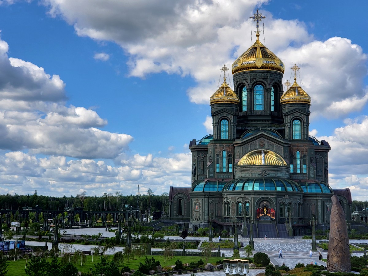 Главное изображение экскурсии - В парк «Патриот» на авто