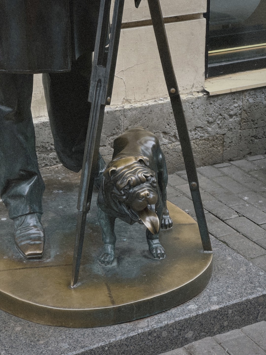 Нам очень понравилась экскурсия “Прогулка с петербурженкой”! Милая и обаятельная девушка-гид Светлана, создала по-настоящему дружескую атмосферу