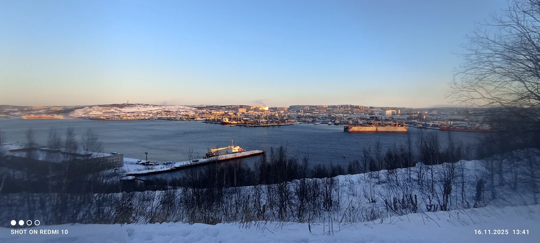 Ой, ребята, конечно я советую всем посетить эту экскурсию. Максим, супер гид, супер рассказчик. Интересные факты