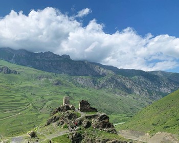 Куртатинское ущелье, крепость Дзивгис