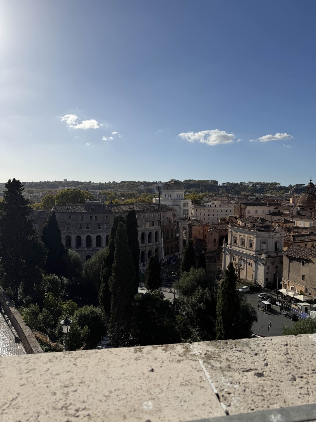 Это была прекрасная прогулка по городу! Маргарита очень интересно показала и рассказала нам о Риме. Мы