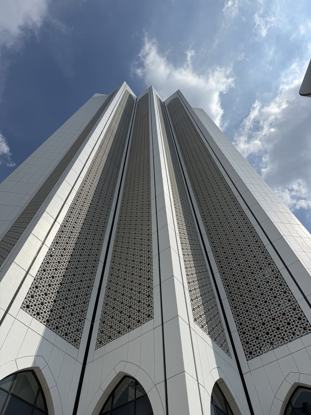 Отличная экскурсия и времяпрепровождение! Прилетели в Малайзию буквально на пару дней, чтобы отметить день рождение мамочки