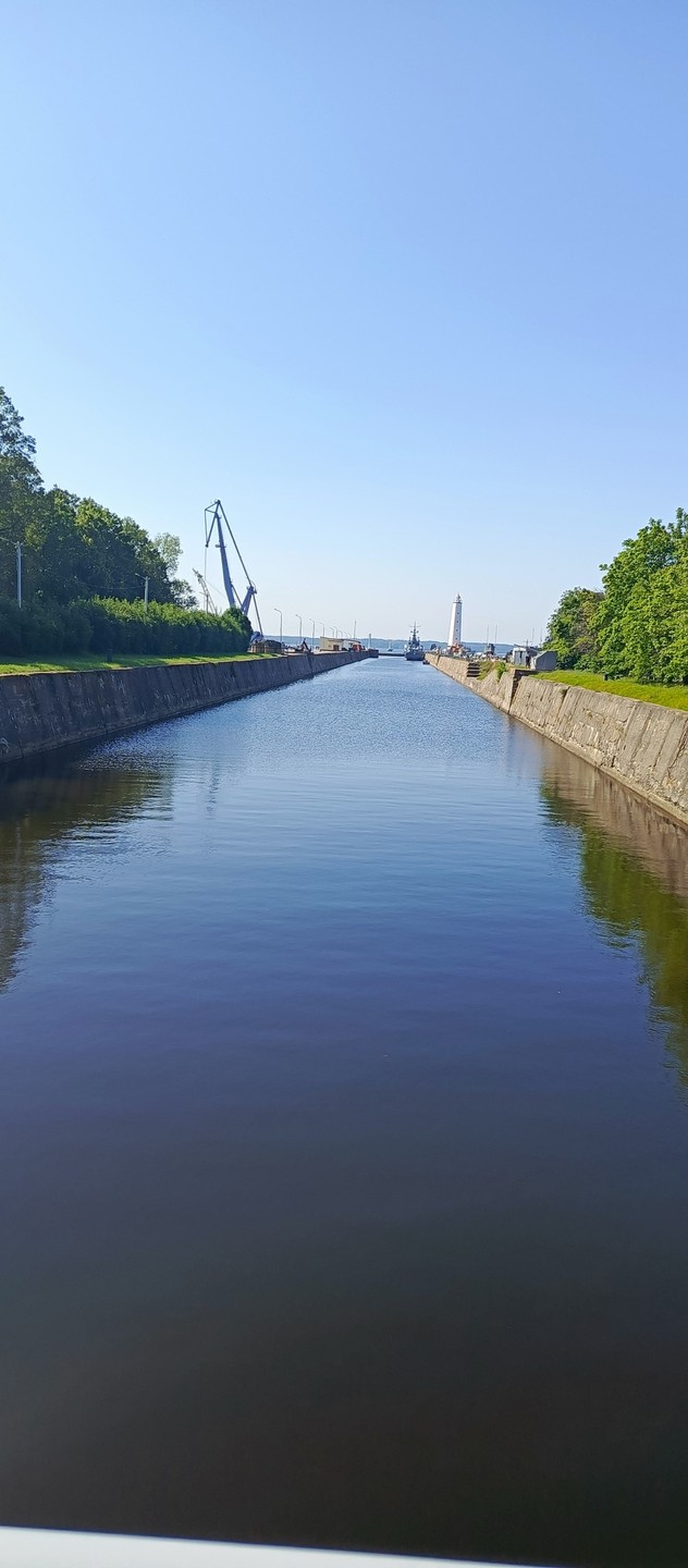 Из Санкт-Петербурга в Петергоф и Кронштадт: 2 города за 1 день (Елена)