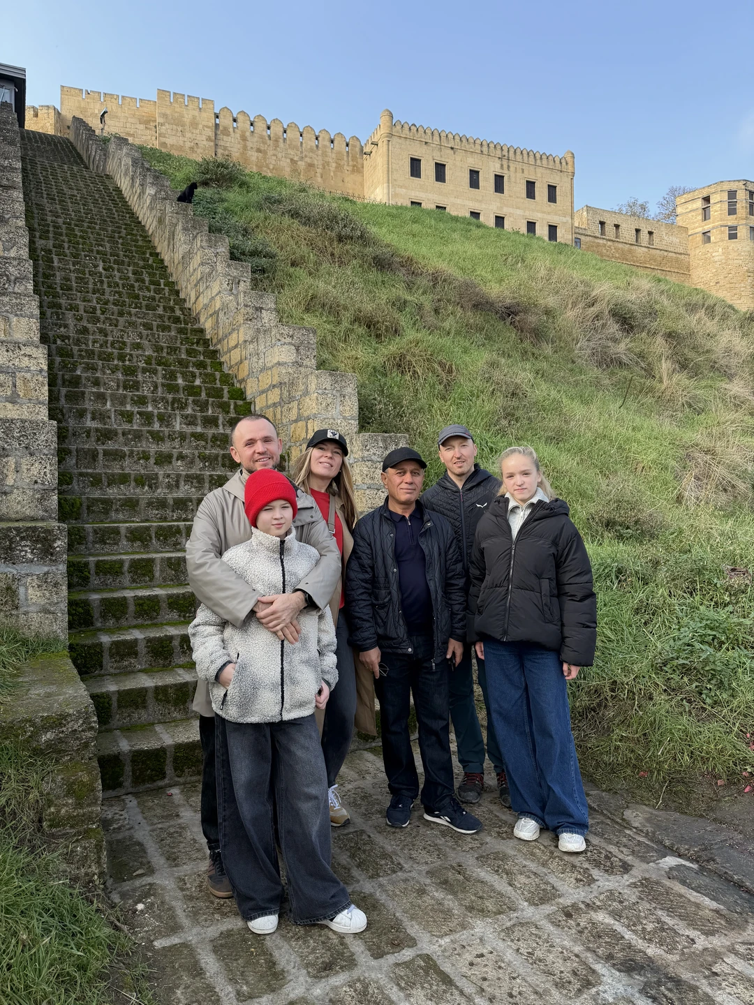 17 ноября 2025 г. Мы с семьей, двое взрослых и двое детей, были на экскурсии в