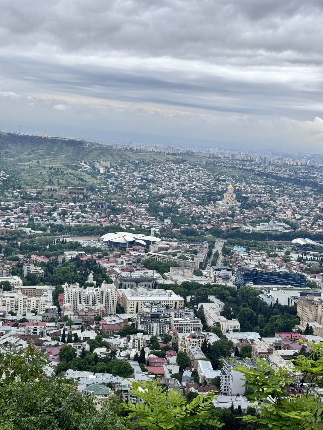 Хочу выразить огромную благодарность гиду за потрясающую экскурсию. За один день увидели очень много красивых достопримечательностей