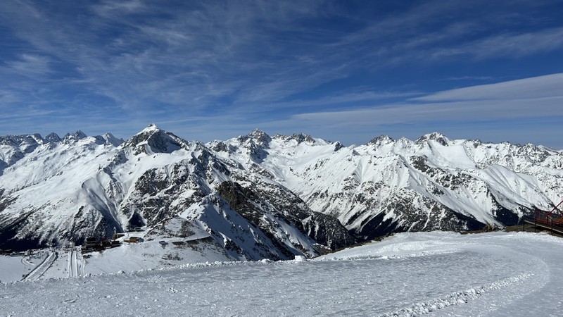 Шикарная поездка: то, что на фото - вживую в тысячу раз красивее. Нам повезло с погодой