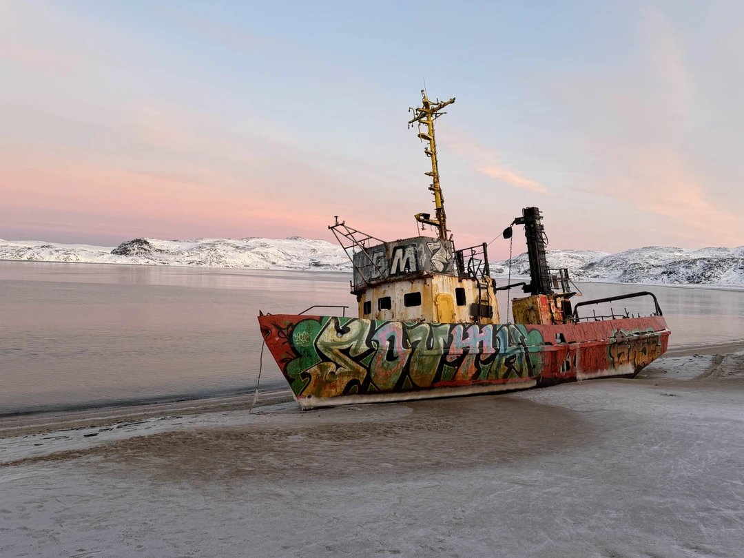 Это была моя первая поездка в Териберку. Впечатления непередаваемые. Огромное спасибо гиду Виктору👍