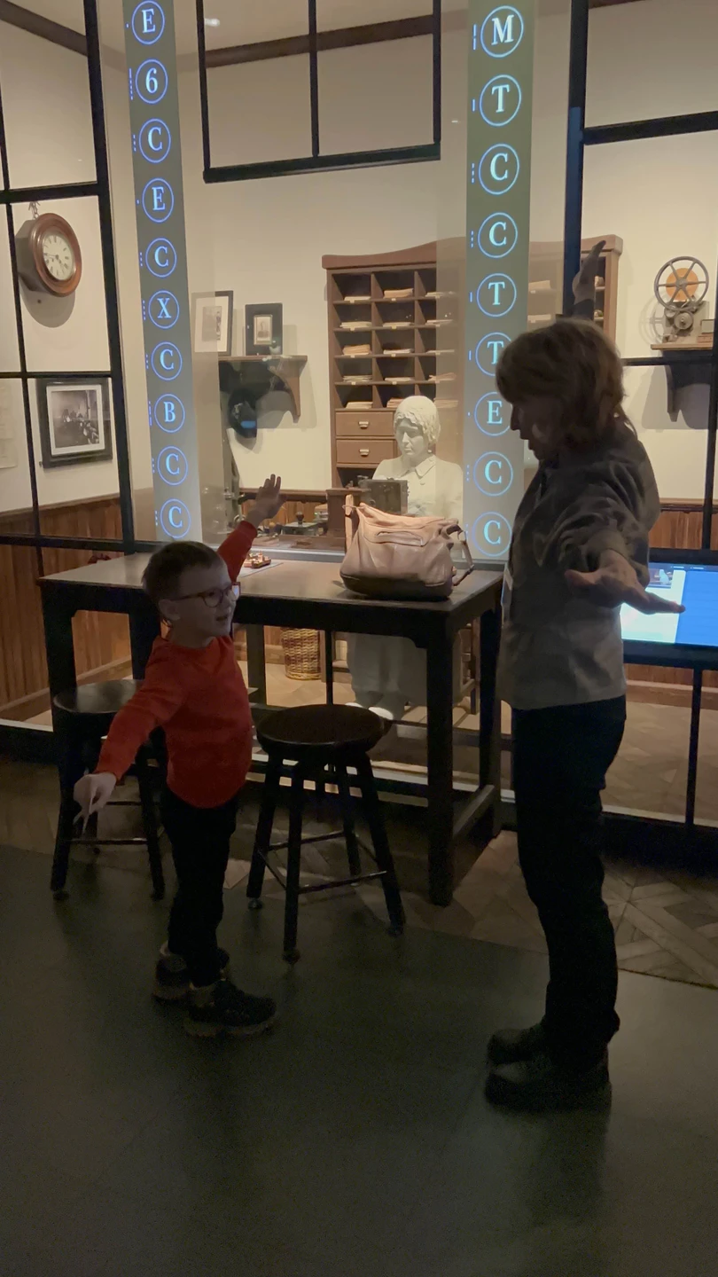 Спасибо Ирине за прекрасную экскурсию в музеи РЖД!