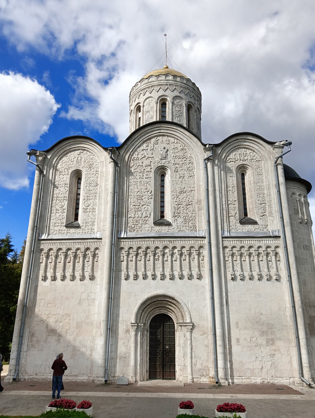 Прекрасно организованная экскурсия, замечательный экскурсовод. От экскурсии остались незабываемые впечатления, хотелось бы вернуться в этот город