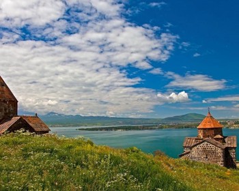 Из Армении в Грузию: канатная дорога, Севан, Дилижан, прогулка по Тбилиси