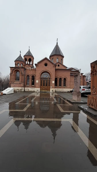 Хочу от всей души поблагодарить нашего гида за невероятную экскурсию по историческому центру Владикавказа!