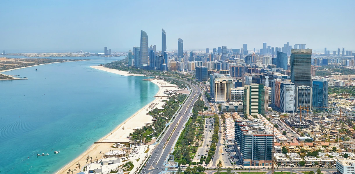 Эмираты ОАЭ: от роскошного Дубая до тихого Умм‑аль-Кувейна