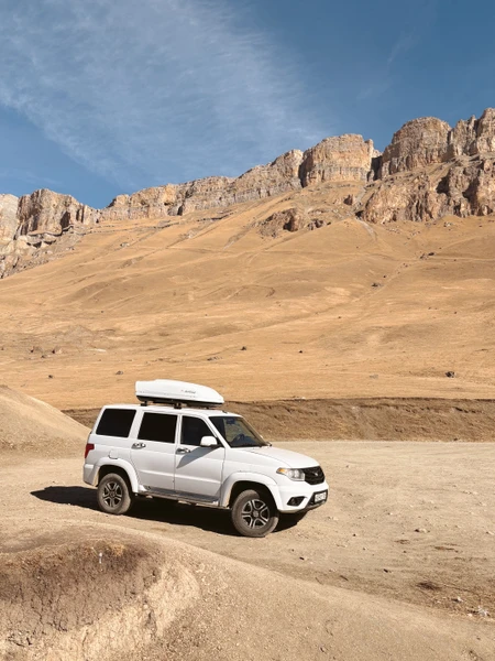 Хочу поблагодарить Николая за невероятно красивую и интересную поездку. Николай предложил нам такой маршрут: