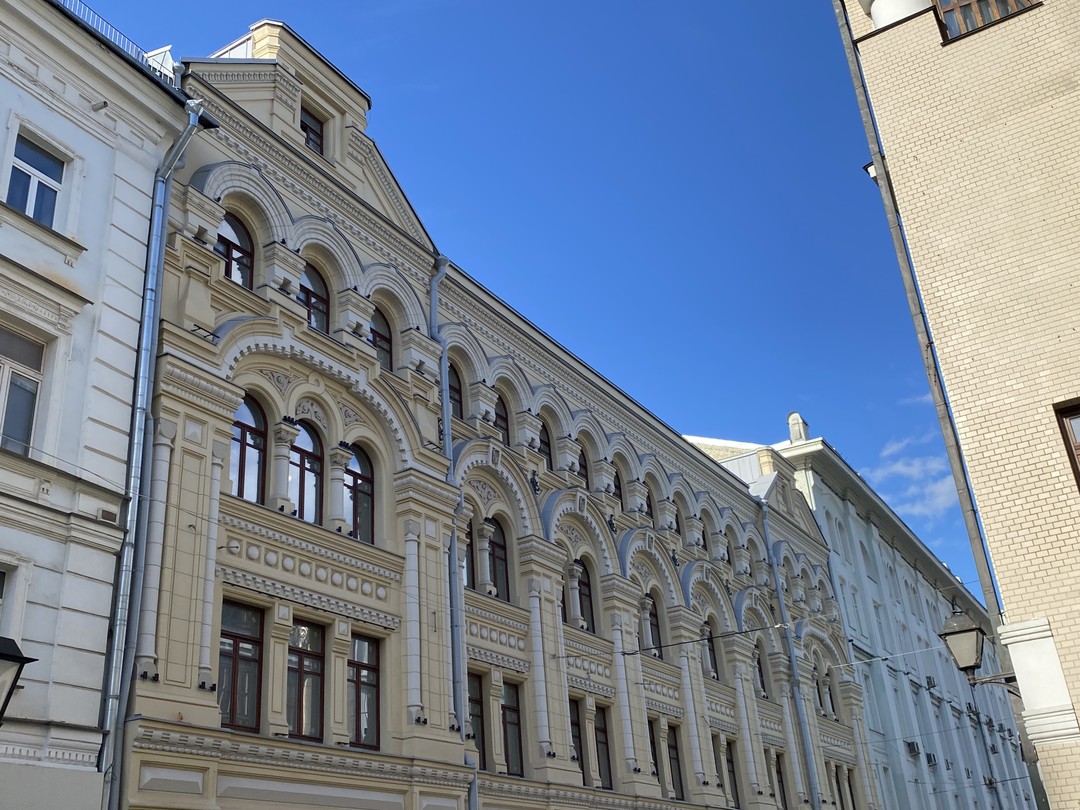 Прекрасно продуман маршрут и сама идея очень креативная, яркие дополнительные материалы и фото, все легко, интересно