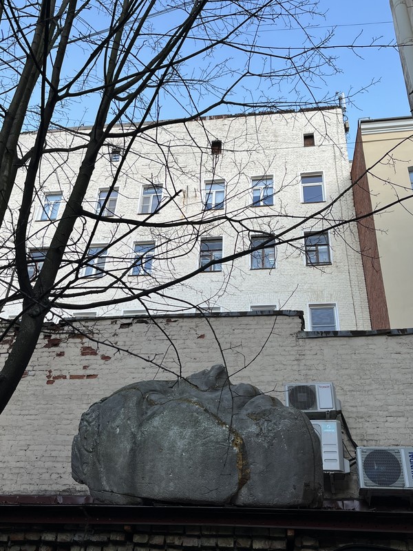 Стрит-арт в дворах и переулках