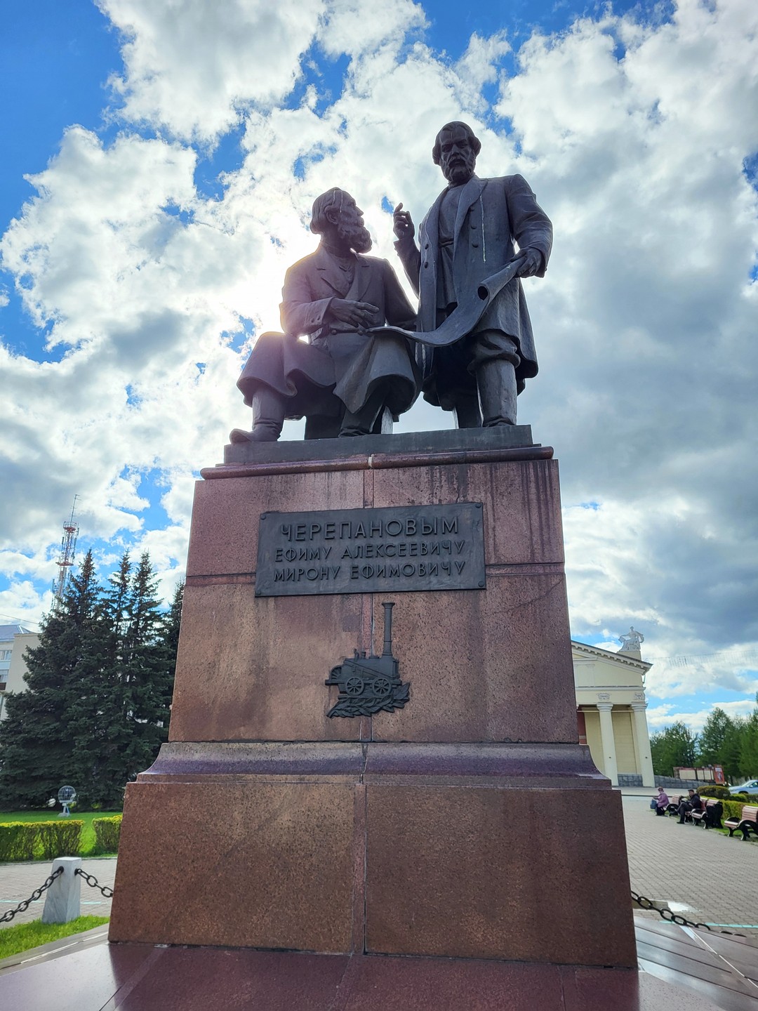 Большое спасибо за замечательную экскурсию! Елена - великолепный гид, она провела нас по знаковым местам старинного