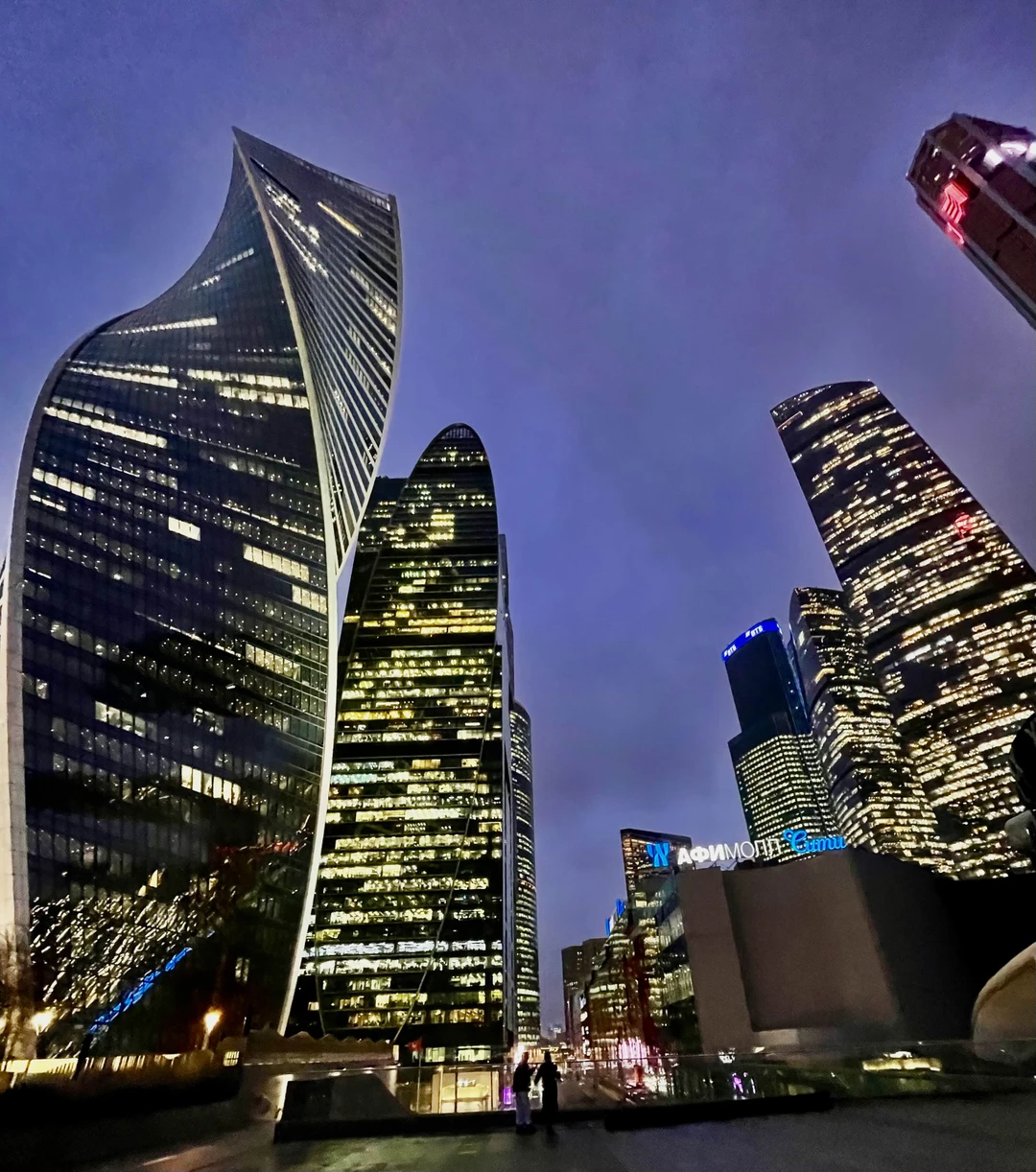 Очень приятный экскурсовод, знающий свой «предмет». Рекомендую)