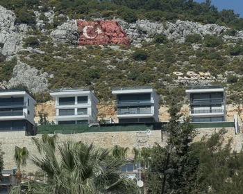 Демре и Мира