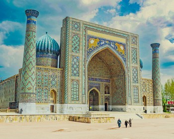 Прогулка по Самарканду: мавзолеи Гур-Эмир и Шахи-Зинда, мечеть Биби-Ханум и обсерватория Улугбека