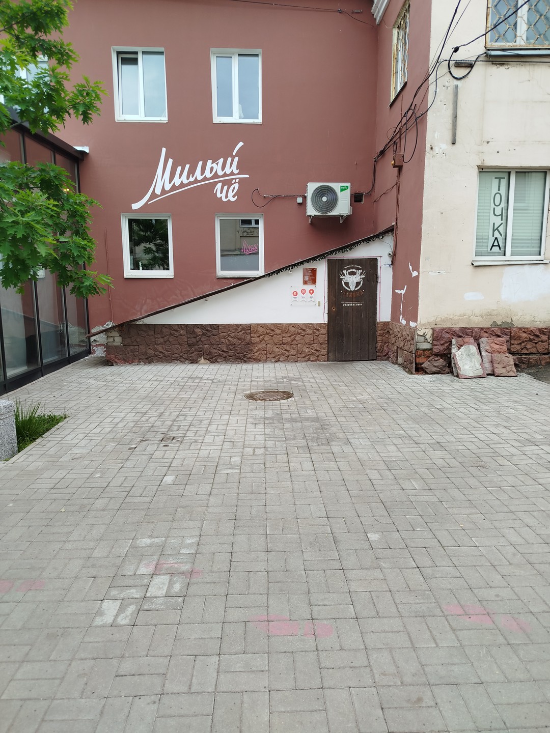 Все очень понравилось, группа была разношёрстная, три поколения, но довольны остались все!) Елисей успел очень много
