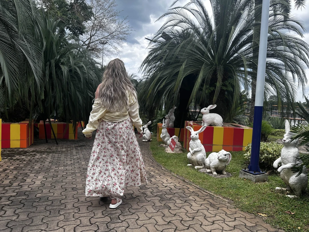 Это восторг!! Безумно красивое метро 😍😍😍 столько разных локаций!! 😻😻