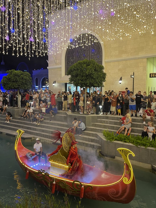 Вечернее шоу в The Land of Legends (из Антальи)