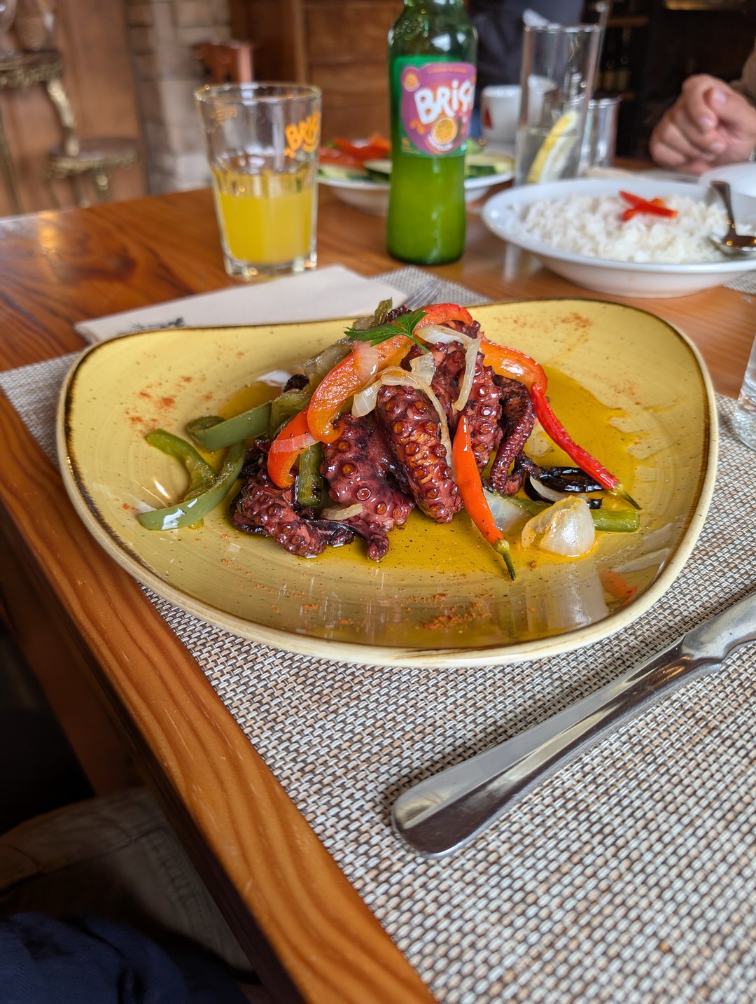 Шикарная экскурсия, шикарный гид, шикарно прожитый день, наполненный прекрасными впечатлениями. 8 часов экскурсии пролетели на одном