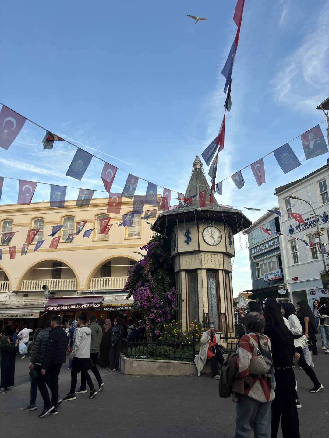 Хотим сказать огромное спасибо Даши! Очень интересно было слушать,узнавать что то новое,да и просто болтать! А