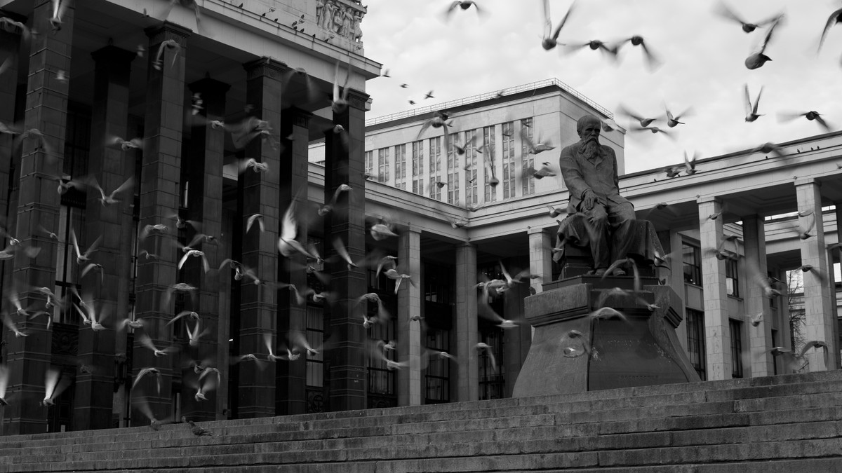 Фото 2 - Экскурсия: "Москва и Достоевский"