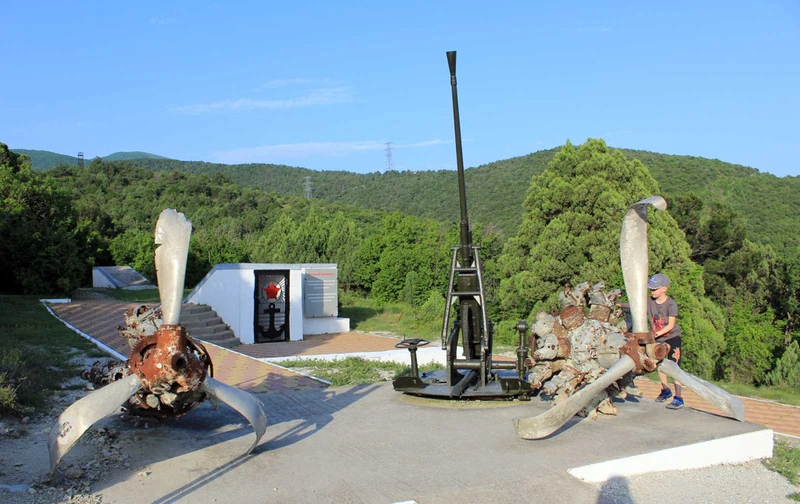 По местам боевой славы Геленджика