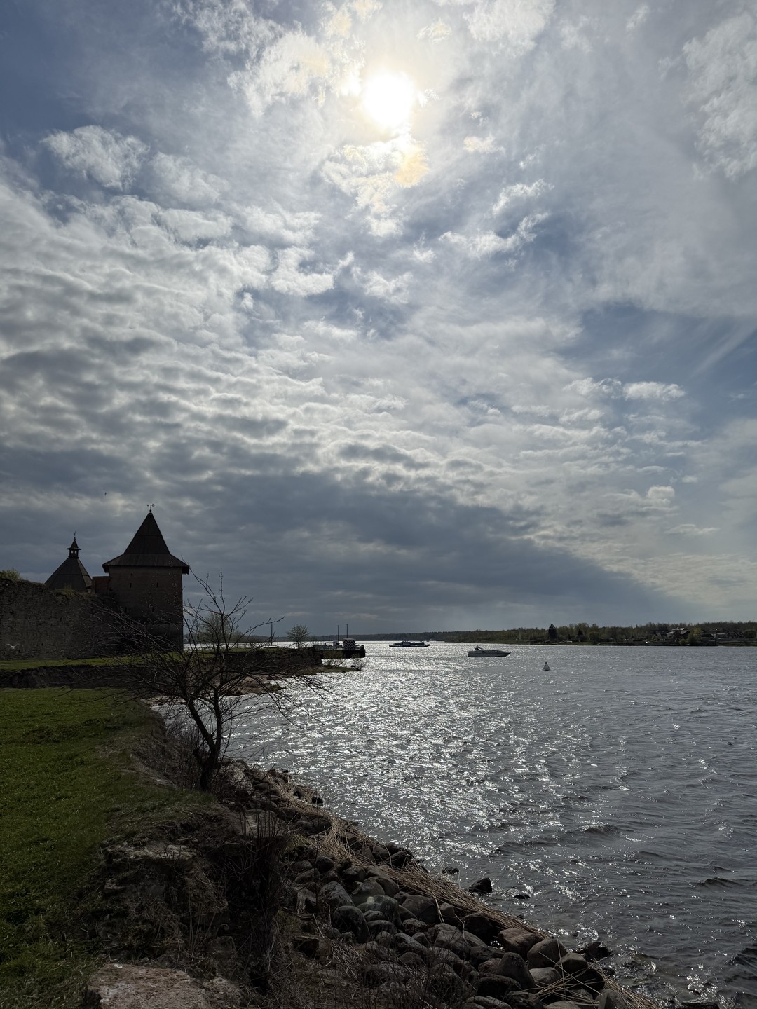 В крепость Орешек на мотоциклах (Анастасия)
