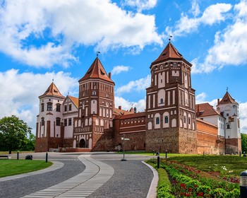 Мирский замок, экскурсия по Минску и отъезд