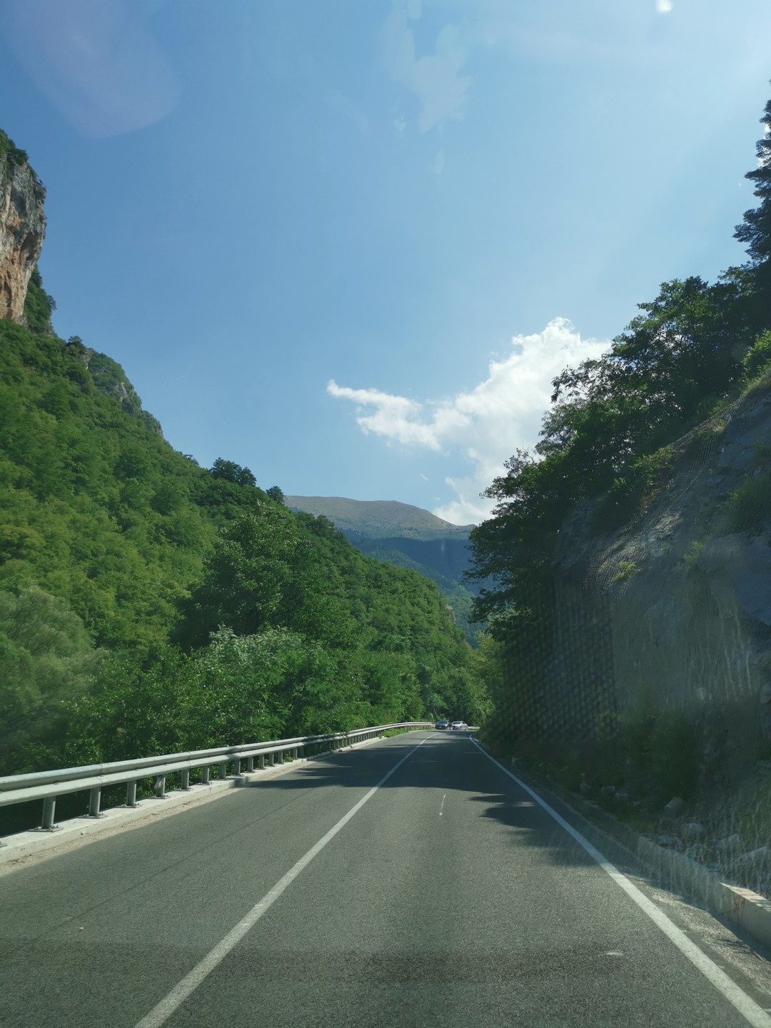 Ездили на экскурсию в Маврово с шестилетним сыном и мужем. Посетили этот прекрасный парк с озером