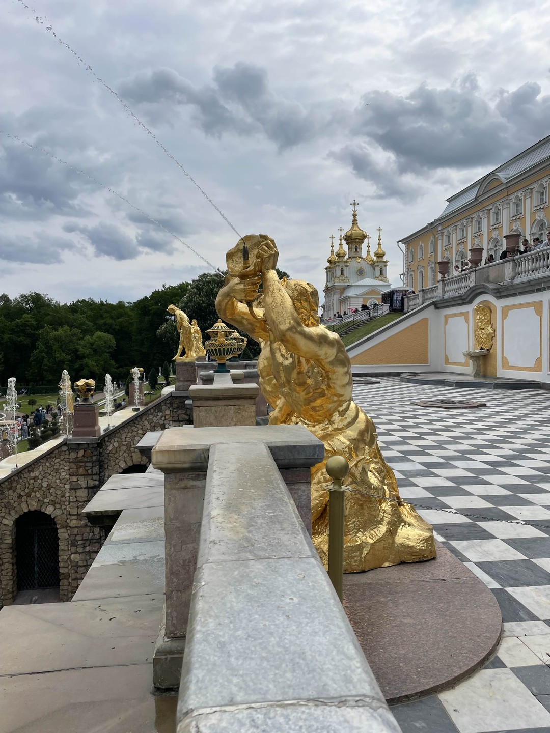Мегатур 2 в 1: в Кронштадт и Петергоф по воде на скоростных судах (Марина)