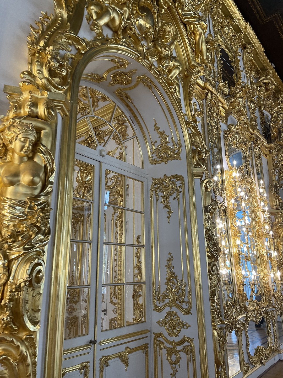 Из Петербурга - в роскошное Царское Село на минивэне (Татьяна)