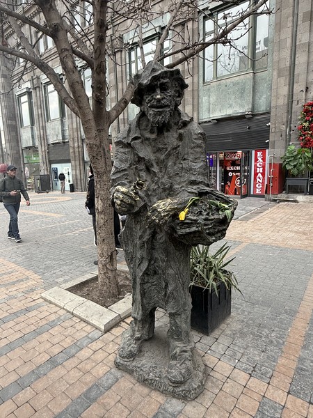 Ереван - первое свидание (Roman)