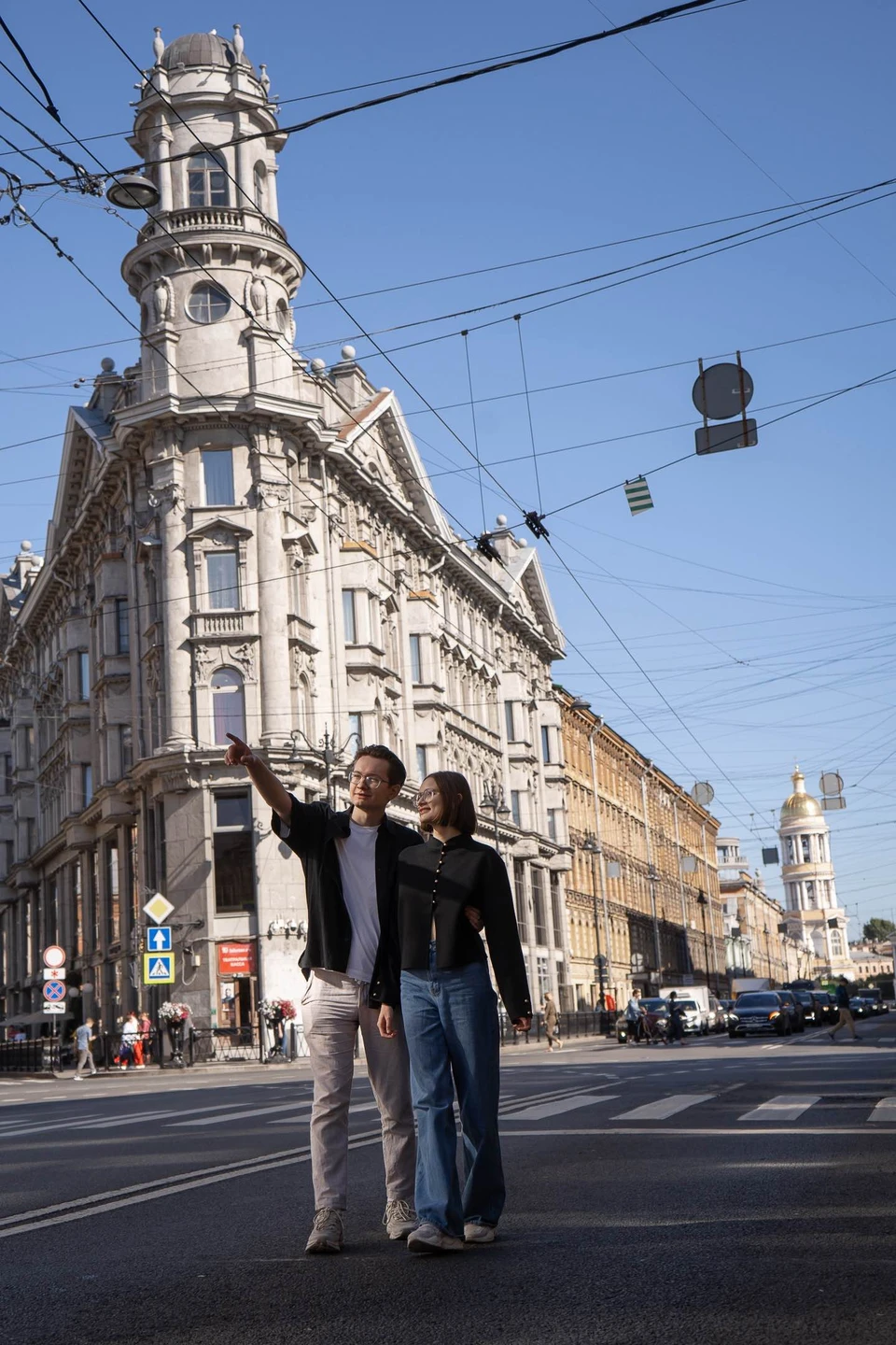 Прекрасные фотографии. Фотограф Рамила сделала не только прекрасные фотографии, но и провела интересную экскурсию по дворикам