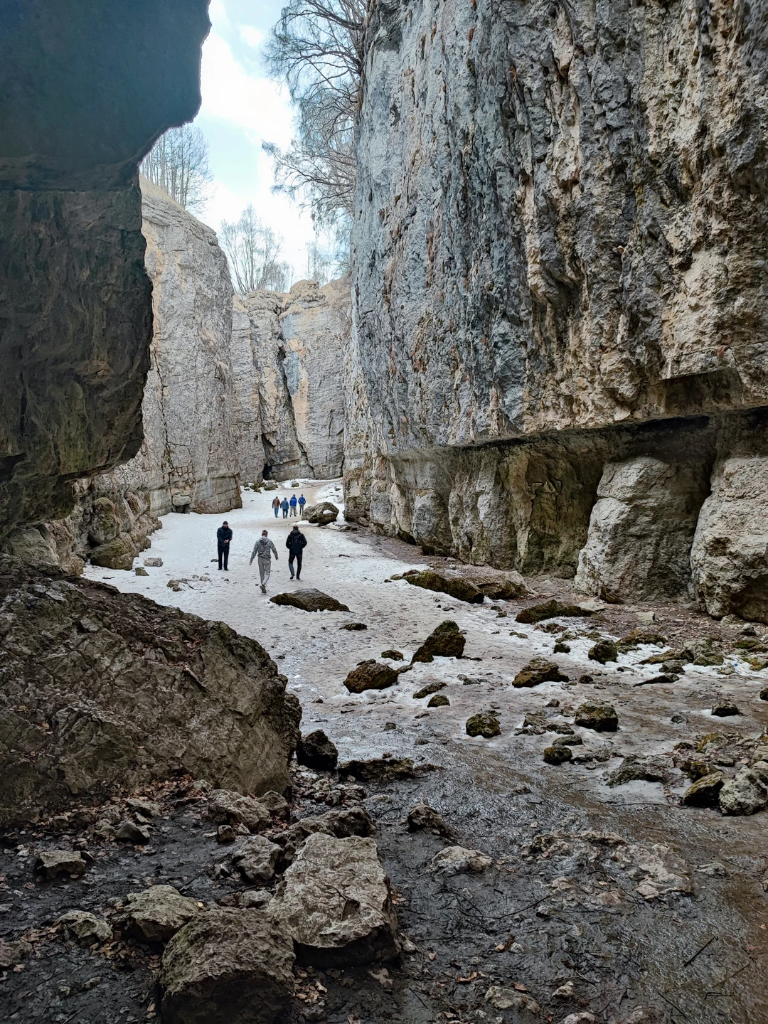 Марианна, выражаем огромную благодарность за прекрасную экскурсию в лице Эльдара! Было очень интересно, познавательно, комфортно! Сказать,