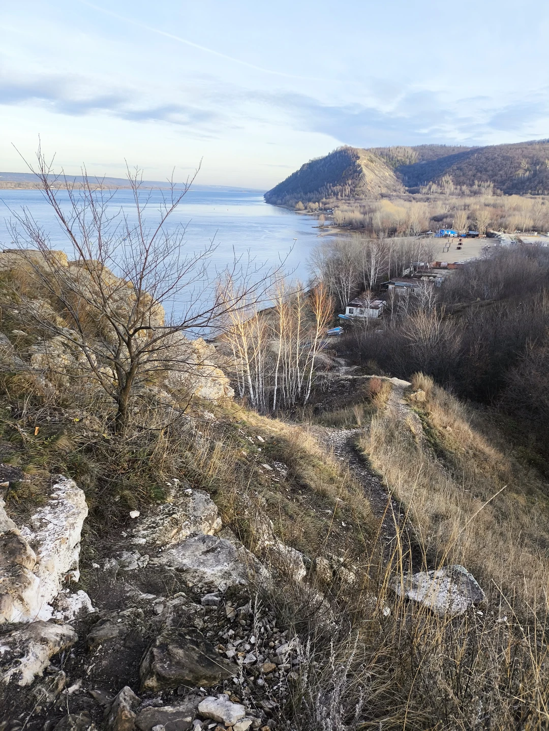 Очень качественная экскурсия. Не смогли попасть в сыроварню в Золино, она была закрыта, но нас отвезли