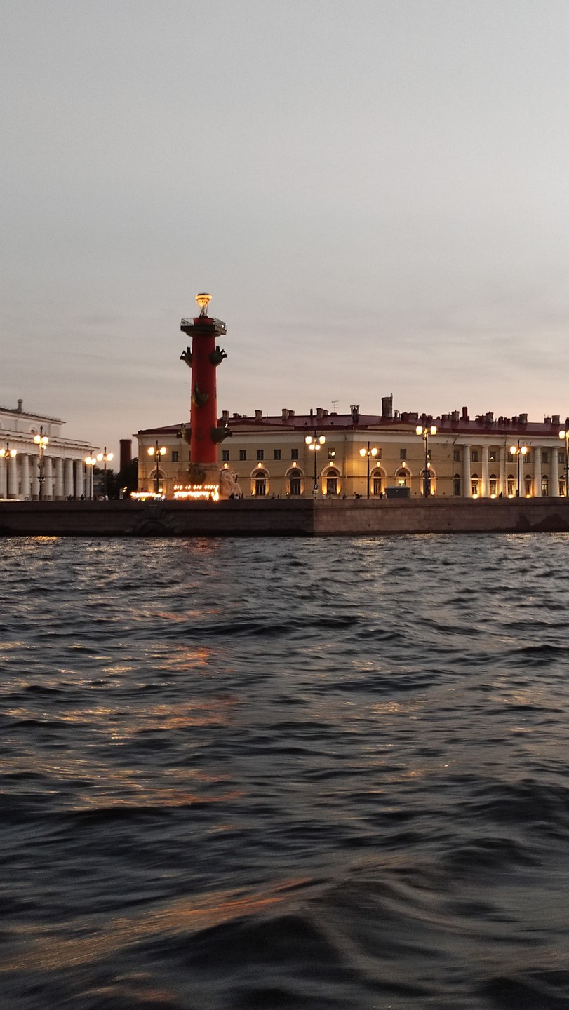 Теплоходная прогулка по Неве и Финскому заливу - на закате под живую музыку (Марина)