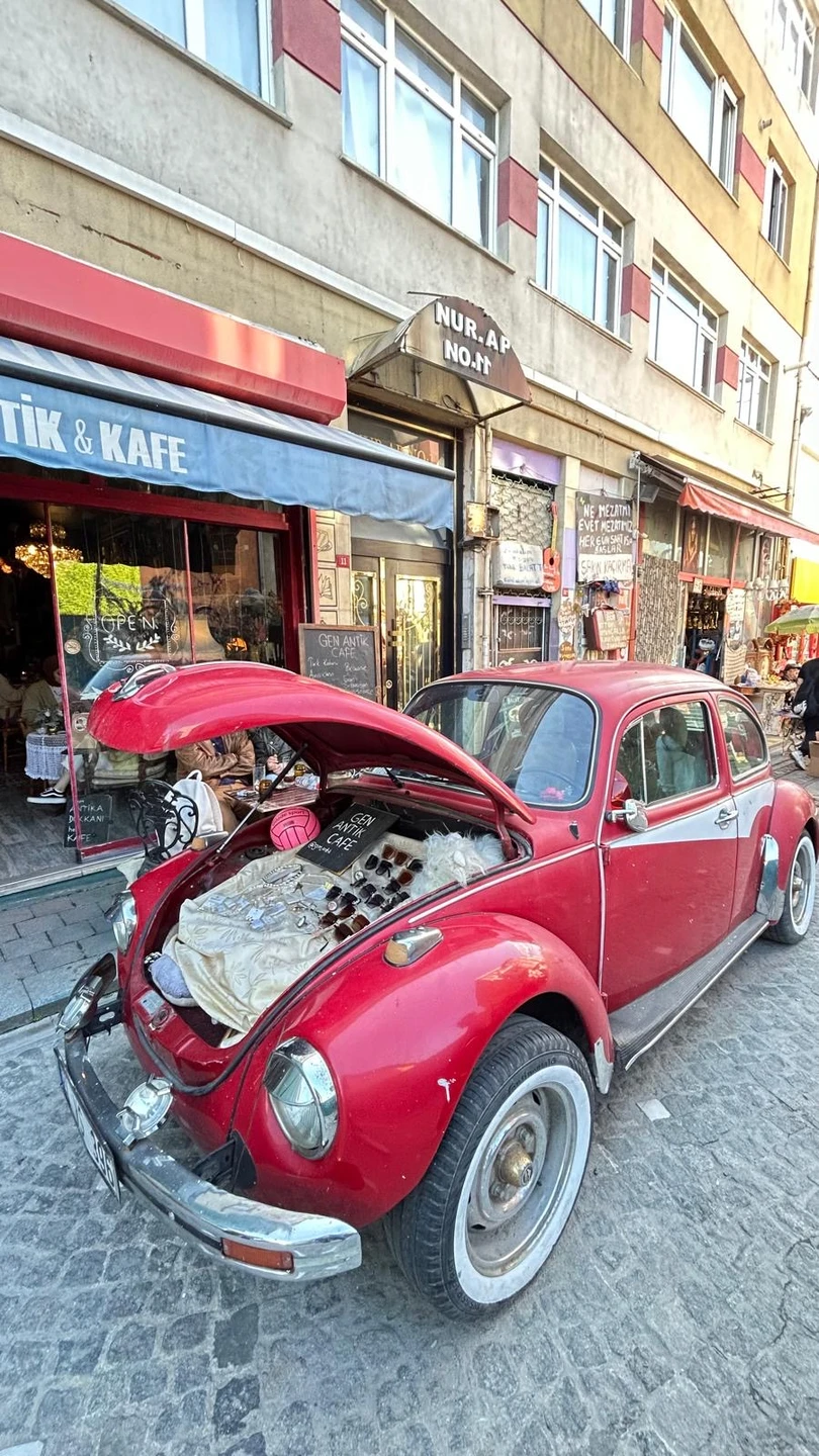 Всего лишь одна экскурсия, а столько впечатлений и информации! Очень насыщенная и содержательная экскурсия за приятную