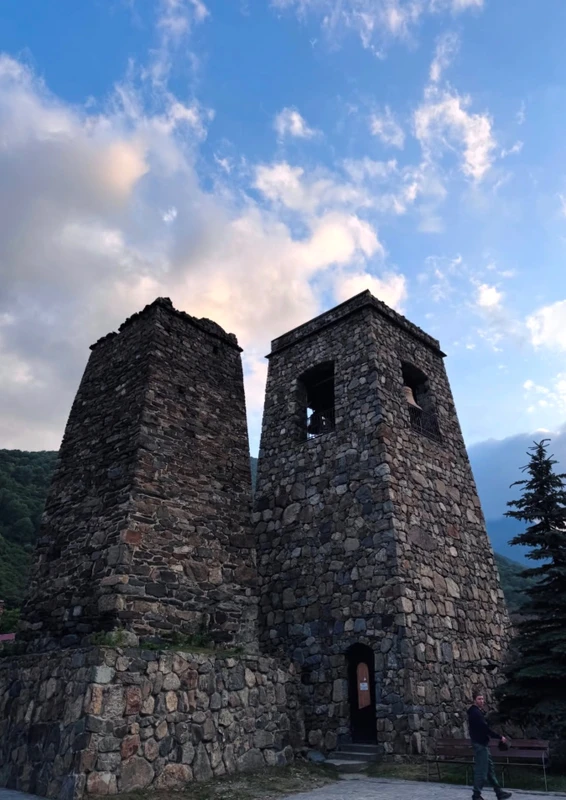 Из Нальчика — к святыням и крепостям Осетии