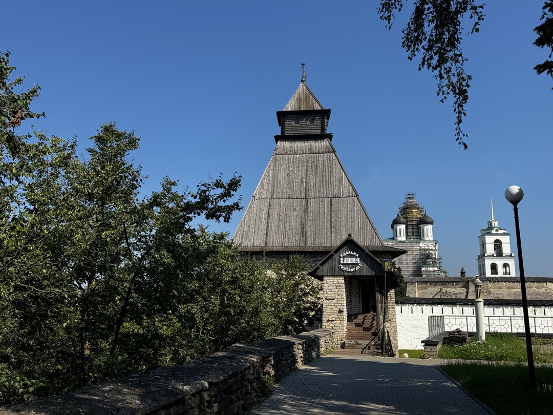 Отличная экскурсия! Было интересно и познавательно! Маргарита отличный гид, просто и понятно преподносит информацию, энергична и