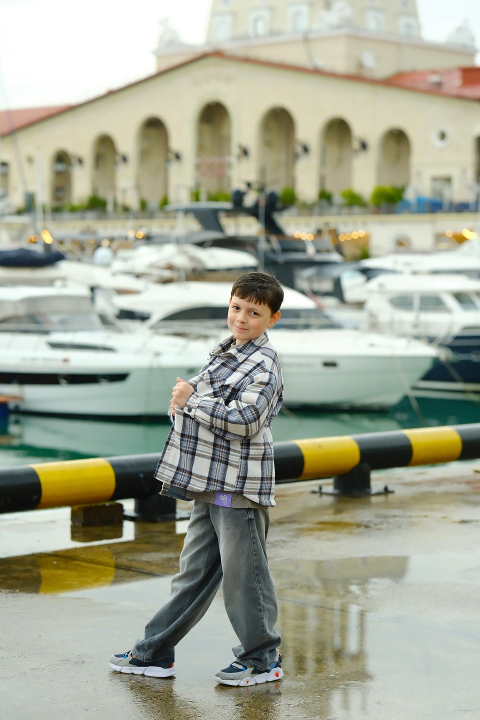 Екатерина не только дождалась нас под дождём, но и провела с нами обещанный час, несмотря на