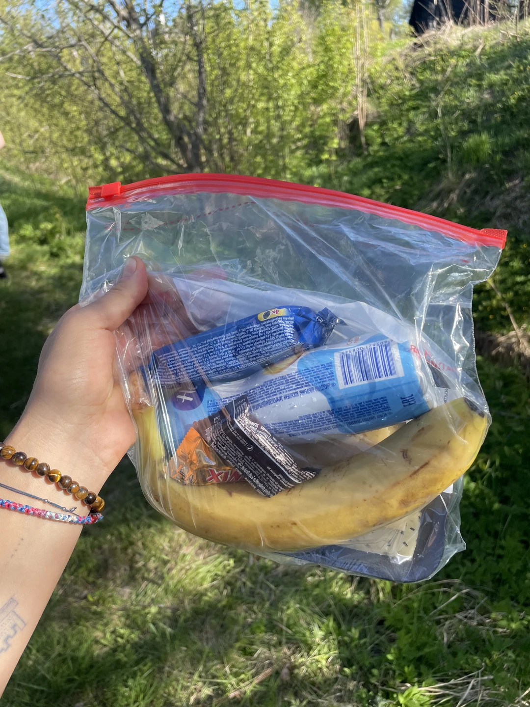 интересный маршрут, очень насыщенный, очень интересные рассказы и Профессор Дмитрий, главный по аммонитам 💪🏽 спасибо Владимиру