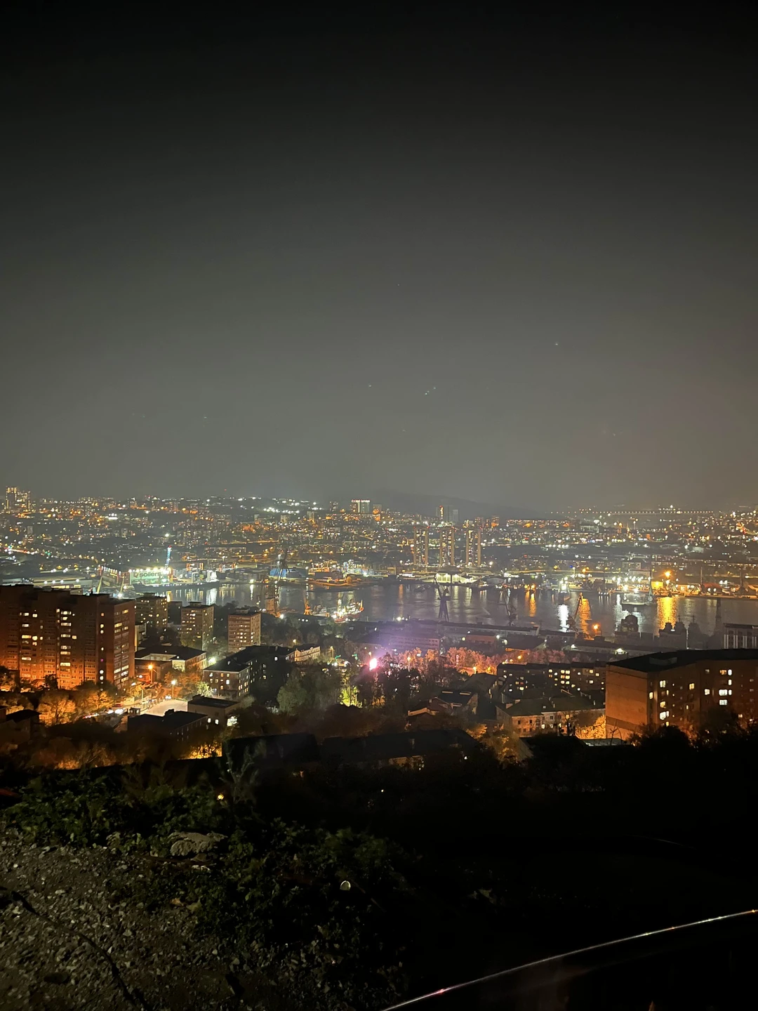 Замечательная экскурсия в малой группе. Побывала на красивейших смотровых площадках города. Полный восторг. Гид Дмитрий очень